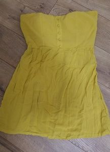 Yellow dress